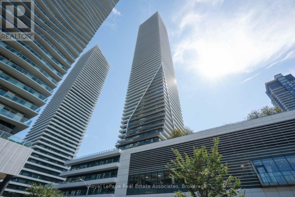 6104 - 30 Shore Breeze Drive, Toronto, ON, photo 3