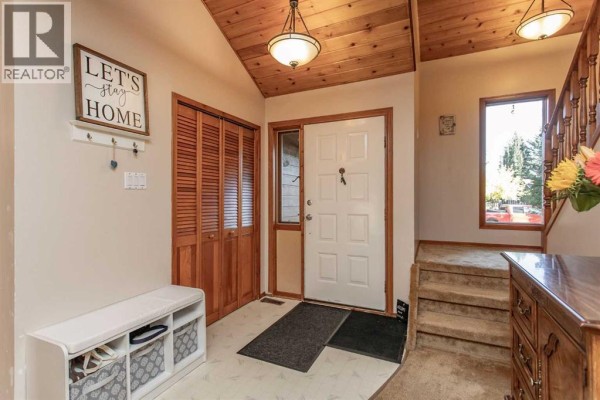 Breakfast - 6107 55 Avenue, Ponoka, AB T4J1L2 Photo 3