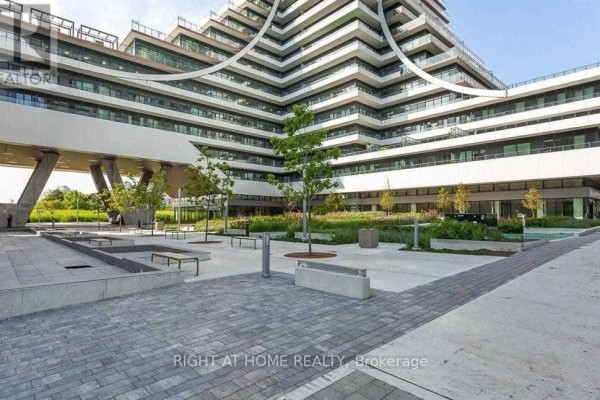 6108 - 30 Shore Breeze Drive, Toronto, ON, photo 3