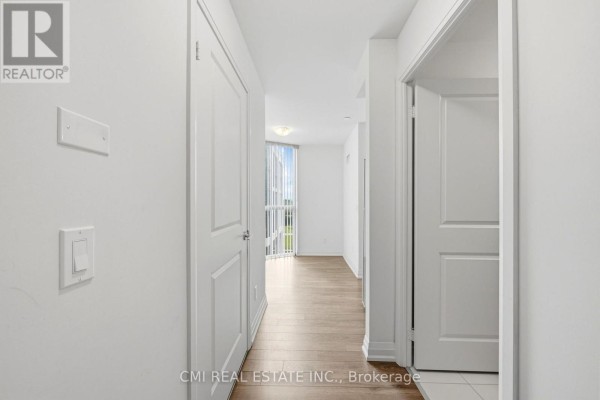 Bedroom - 611 - 10 Meadowglen Place, Toronto, ON M1G0A8 Photo 5