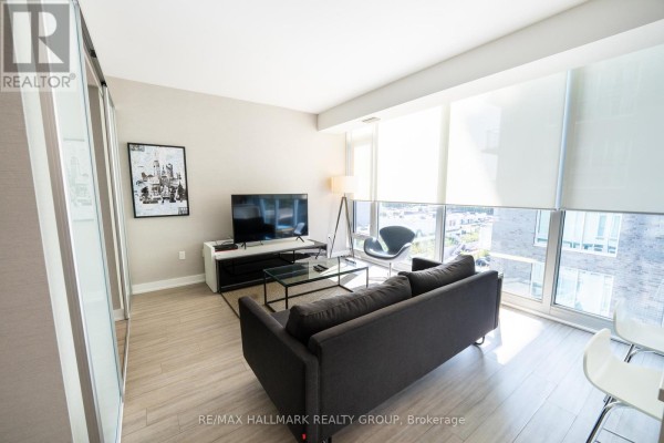 611 - 111 Champagne Avenue, Ottawa, ON K1S5V3 Photo 3
