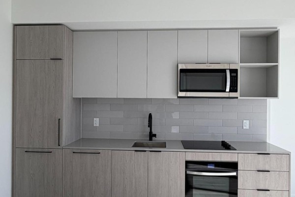 611 - 1185 Dupont Street, Toronto, ON M6H0G5 Photo 3