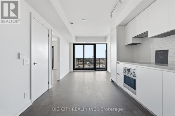 Kitchen - 611 - 25 Frederick Todd Way, Toronto, ON M4G0E8 Photo 2