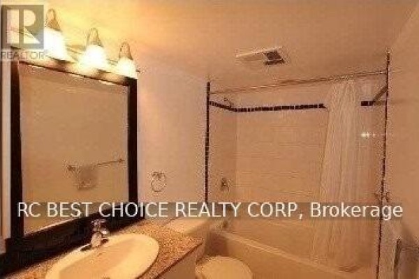 Kitchen - 611 - 33 Sheppard Avenue E, Toronto, ON M2N7K1 Photo 3