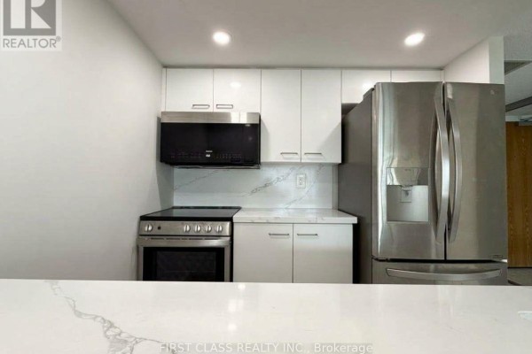 Bedroom 2 - 611 - 38 Elm Street, Toronto, ON M5G2K5 Photo 5