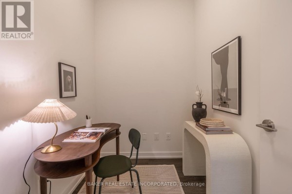 Primary Bedroom - 611 - 425 Front Street E, Toronto, ON M5A0X2 Photo 4