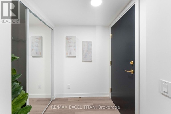 Bedroom 2 - 611 - 5 Lakeview Avenue, Toronto, ON M6J0H3 Photo 4