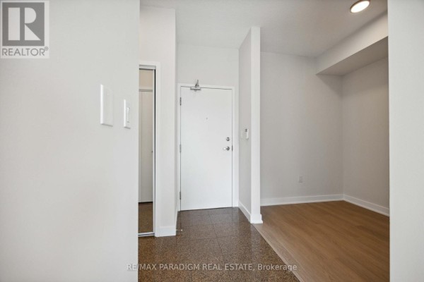 Primary Bedroom - 611 - 9 Spadina Avenue, Toronto, ON M5V3M5 Photo 4