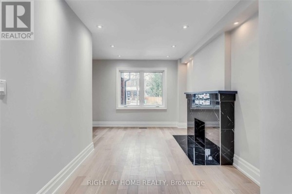 611 Hillsdale Avenue E, Toronto, ON M4S1V1 Photo 4