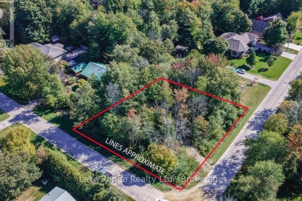 611 Tuscarora Road, Huron Kinloss, ON N0G2R0 Photo 2