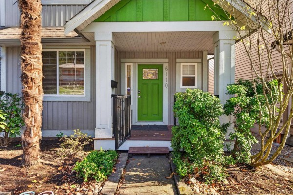 6110 150 Street, Surrey, BC V3S3H7 Photo 2
