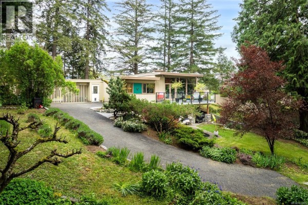 6110 Grieve Rd, Duncan, BC, photo 2