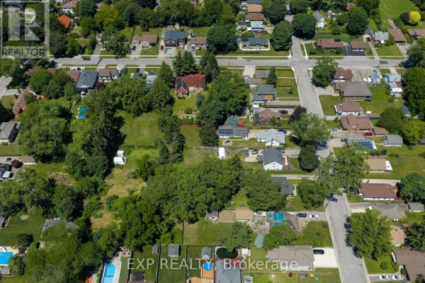 6111 Carlton Avenue, Niagara Falls, ON L2G5J8 Photo 4