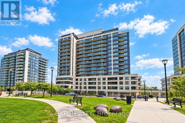 Kitchen - 612 - 1 De Boers Drive, Toronto, ON M3J0G6 Photo 3