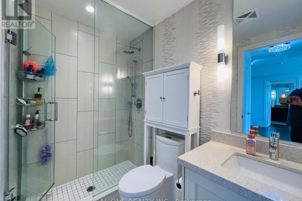 612 - 15 Stollery Pond Crescent, Markham, ON, photo 3