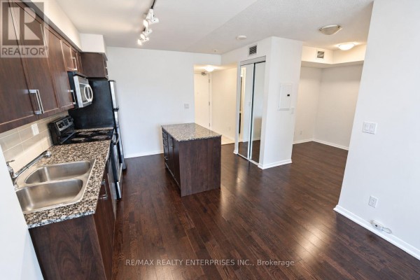 Primary Bedroom - 612 - 215 Fort York Boulevard, Toronto, ON M5V4A2 Photo 4