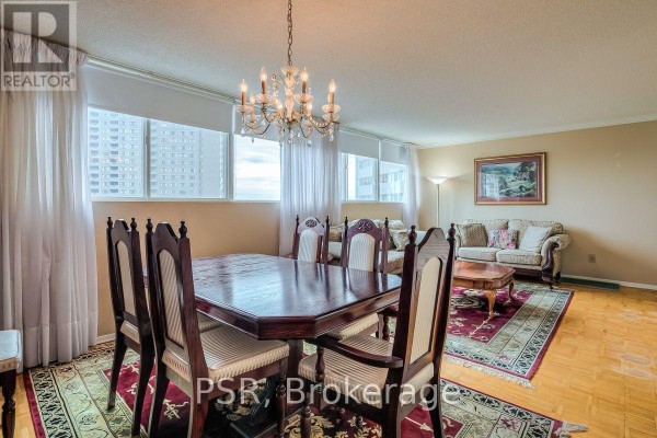 612 - 3695 Kaneff Crescent, Mississauga, ON L5A4B6 Photo 5