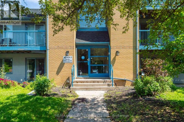 Kitchen - 612 - 95 Trailwood Drive, Mississauga, ON L4Z3L2 Photo 3