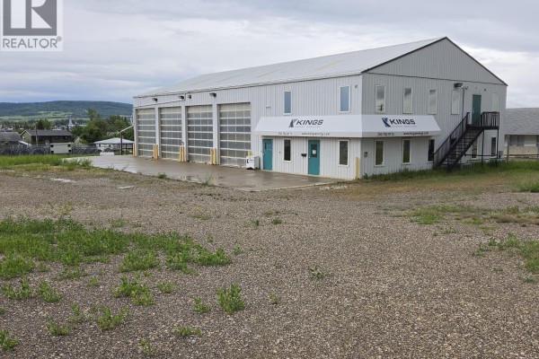 612 103 Avenue, Dawson Creek, BC, photo 2