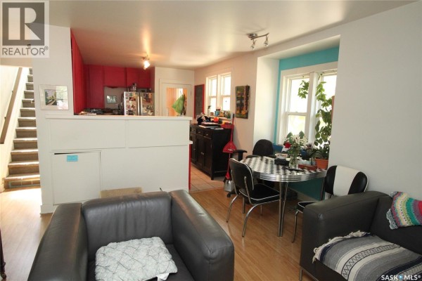 Kitchen - 612 7th Street E, Saskatoon, SK S7H0X9 Photo 2