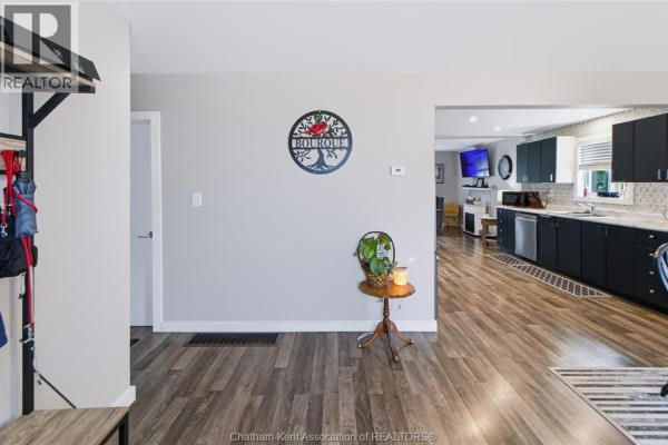 612 Simcoe Street, Warwick Watford, ON, photo 3