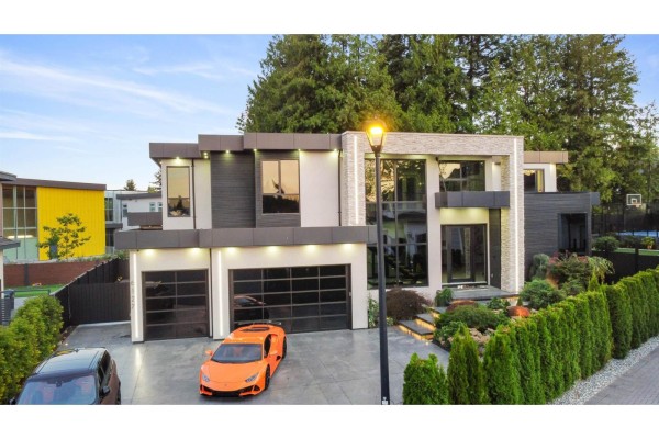 6127 152a Street, Surrey, BC V3S1E7 Photo 2