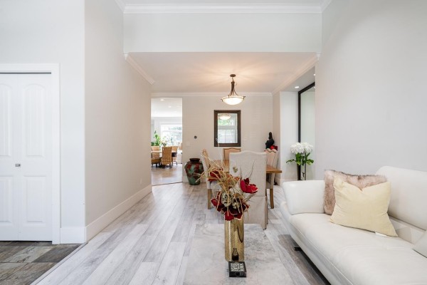 6128 150b Street, Surrey, BC V3S7W9 Photo 4