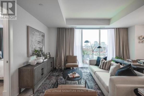 Living room - 613 - 115 Denison Avenue, Toronto, ON M5T2N1 Photo 4