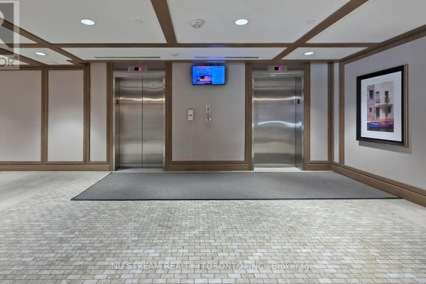 Bathroom - 613 - 3091 Dufferin Street, Toronto, ON M6A0C4 Photo 5