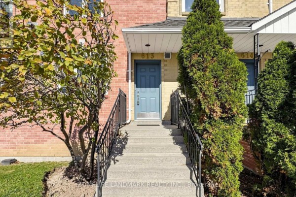 613 - 75 Weldrick Road E, Richmond Hill, ON L4C0H9 Photo 2