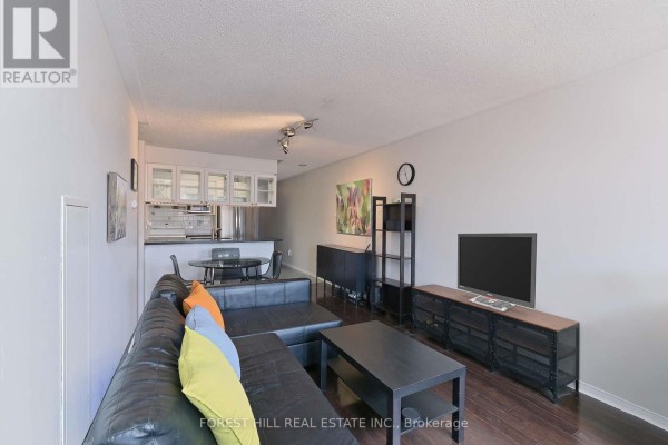 613 - 887 Bay Street, Toronto, ON M5S1Z7 Photo 5