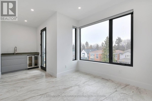 613 Harvie Avenue, Toronto, ON M6E4M4 Photo 5