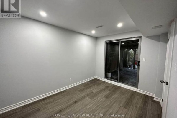 Bsmnt - 613 Osler Court, Newmarket, ON L3X2P5 Photo 5