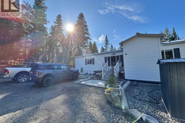 6136 Ranchette Road, 100 Mile House, BC, photo 2