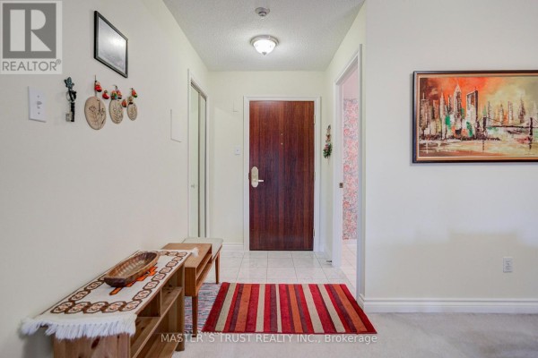 Primary Bedroom - 614 - 1200 Don Mills Road, Toronto, ON M3B3N8 Photo 4
