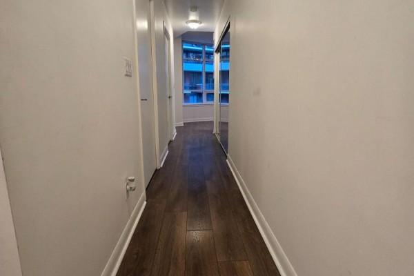 Bedroom 2 - 614 - 15 Bruyeres Mews, Toronto, ON M5V0A7 Photo 2