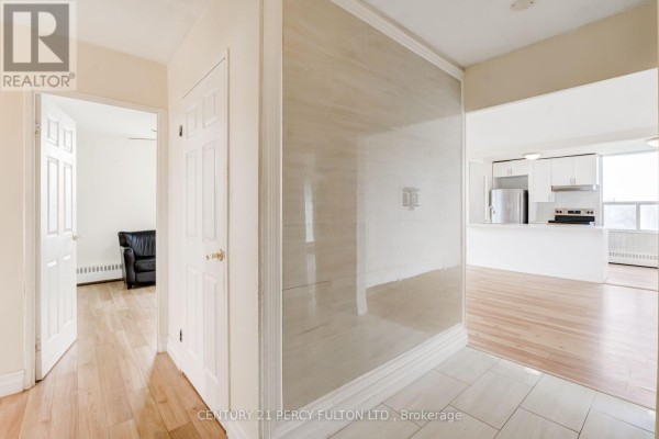 #614 - 5 Vicora Linkway, Toronto, ON, photo 3