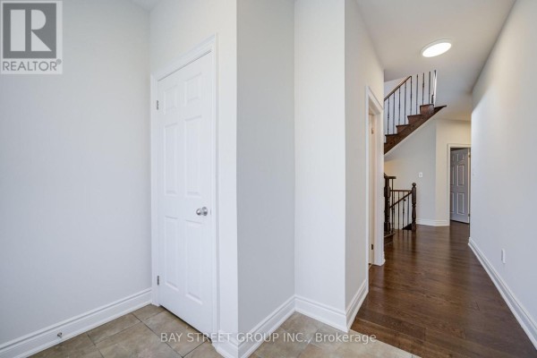 614 Baker Hill Boulevard, Whitchurch Stouffville, ON L4A1Y9 Photo 2