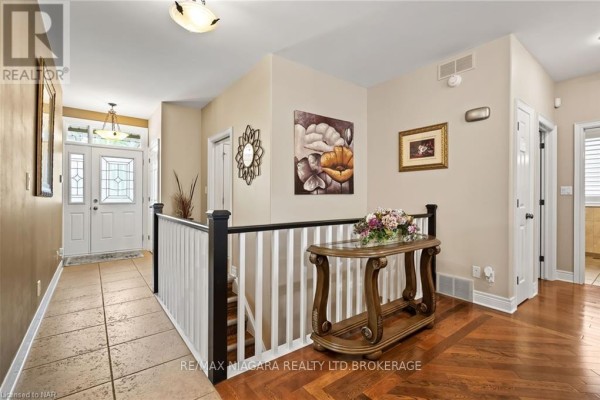 Kitchen - 614 Buffalo Road, Fort Erie, ON L2A5G9 Photo 3