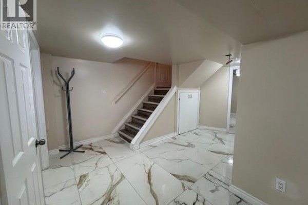 Kitchen - 614 Fennell Avenue E Unit# Lower, Hamilton, ON L8V1T4 Photo 3