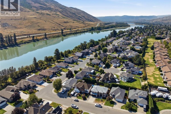 5pc Ensuite bath - 614 Sagebrush Court, Kamloops, BC V2B8M8 Photo 5