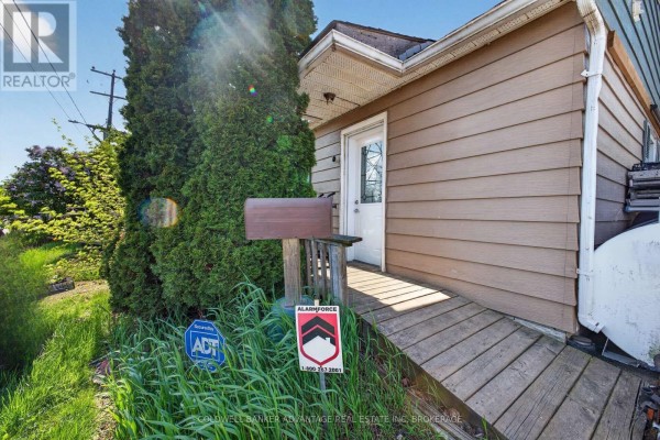 614 Waterloo Street, Hamilton, ON, photo 2