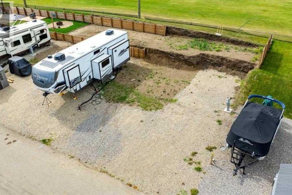 6141, 25054 South Pine Lake Road, Rural Red Deer County, AB T0M1R0 Photo 2