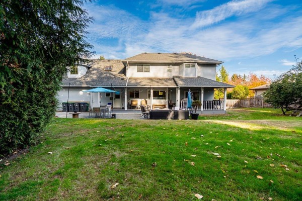 6143 Killarney Drive, Surrey, BC V3S5W8 Photo 4