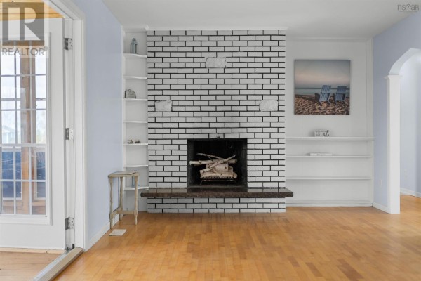 Living room - 6143 Little Harbour Road, Kings Head, NS B2H5C4 Photo 4