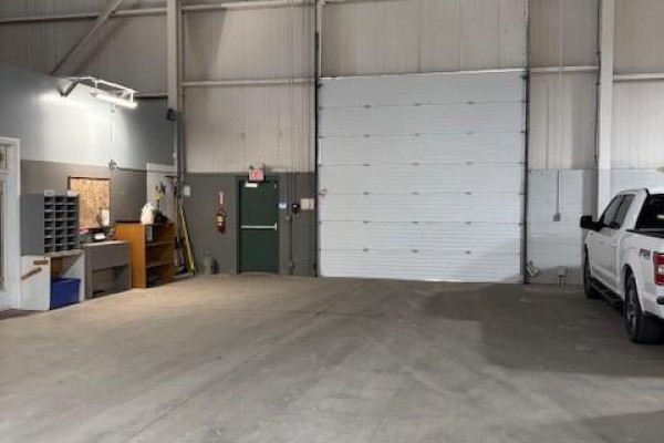 6144 Morton Industrial Drive, Lasalle, ON N9J3W3 Photo 4