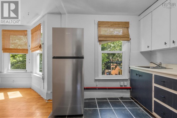 6147 Pepperell Street, Halifax, NS B3H2X6 Photo 4