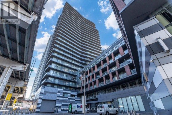 615 - 20 Bruyeres Mews, Toronto, ON M5V0G8 Photo 2