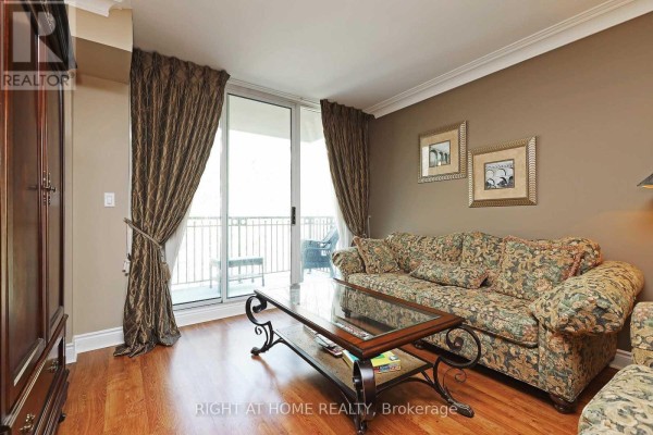 Kitchen - 615 - 38 William Carson Crescent, Toronto, ON M2P2H2 Photo 3