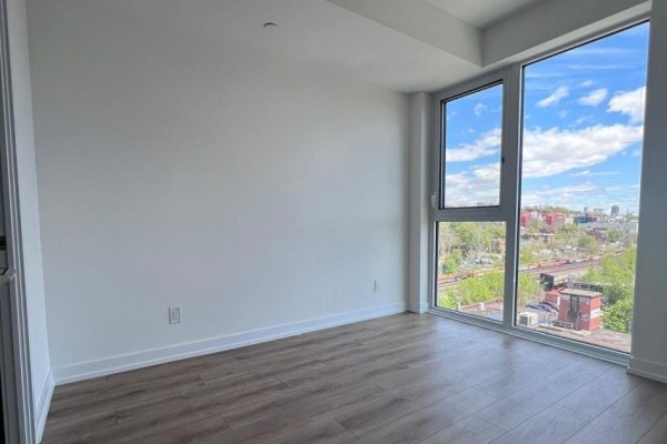 615 - 500 Dupont Street, Toronto, ON M6G0B8 Photo 5